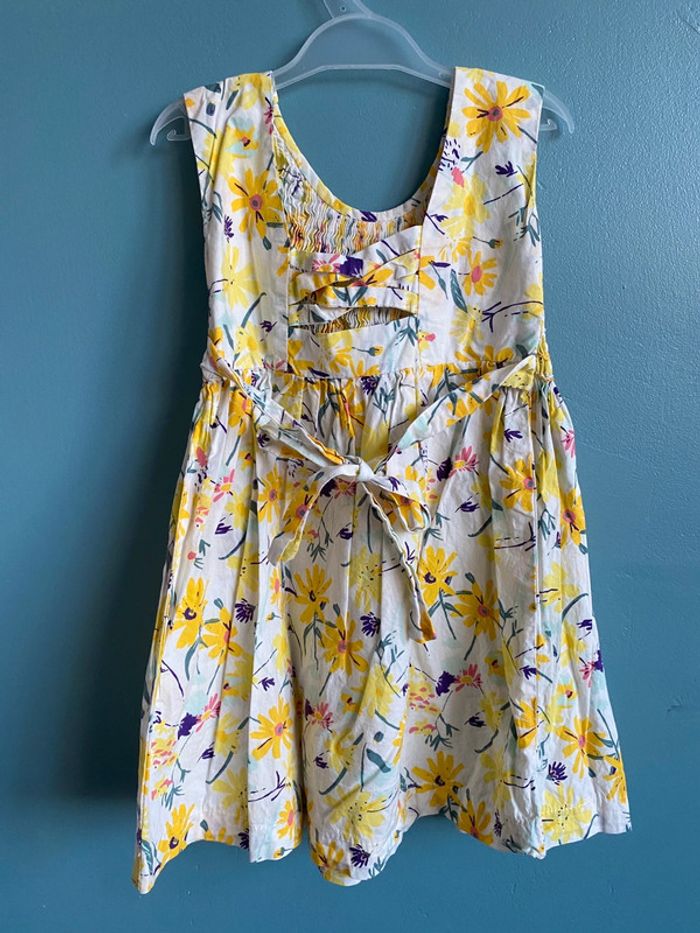 Jolie robe fleurie jaune - photo numéro 2