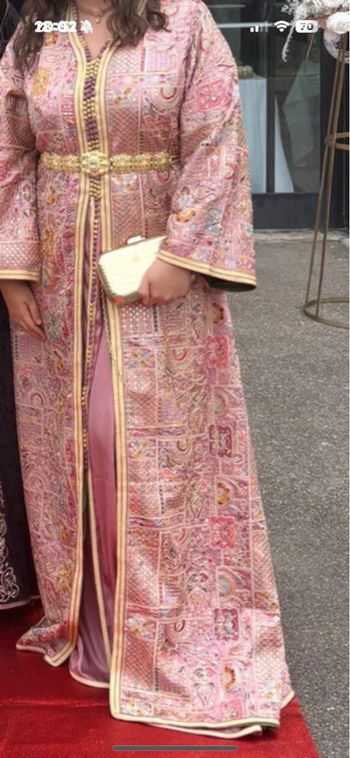 Caftan marocain avec ceinture (collier+boucle d’oreille)