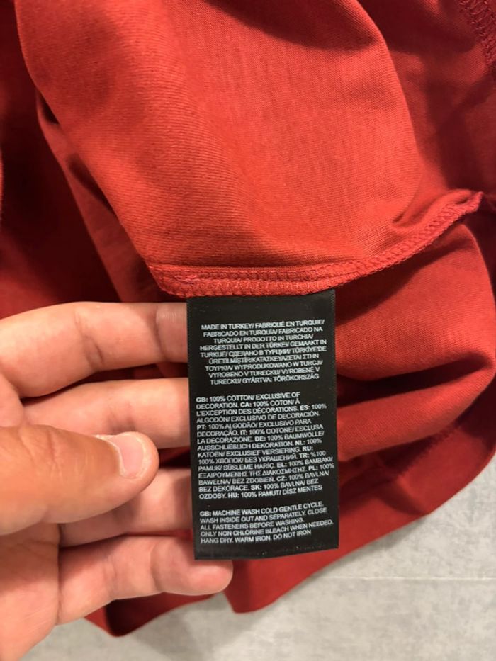 T-Shirt The North Face Rouge Taille S Neuf avec étiquette - photo numéro 7