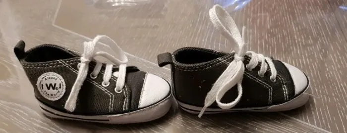 Baskets pour bébé 6-12 mois. Pointure 20-21 - photo numéro 3