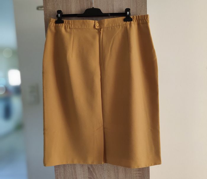 Jupe jaune / moutarde taille 52 - photo numéro 2