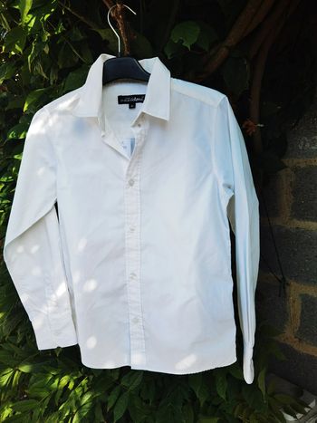 D821- chemise blanche 10 ans
