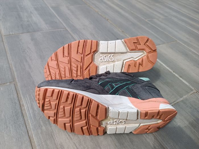 Baskets asics - photo numéro 3