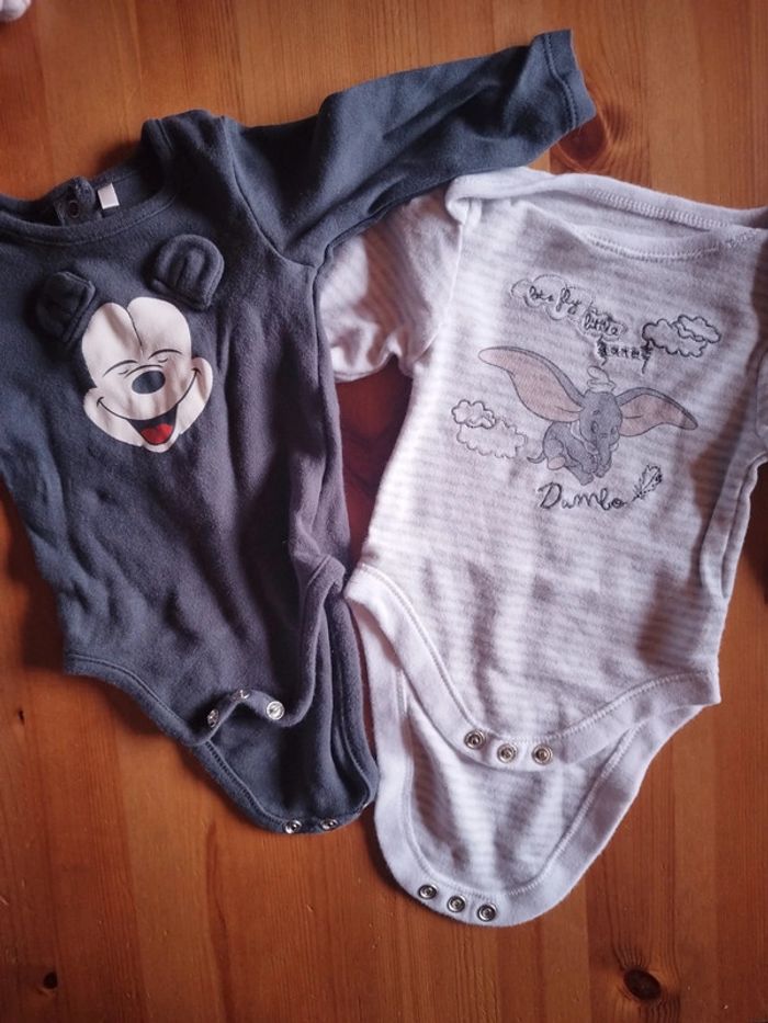 Lot de 4 bodies Disney taille 1 mois - photo numéro 4