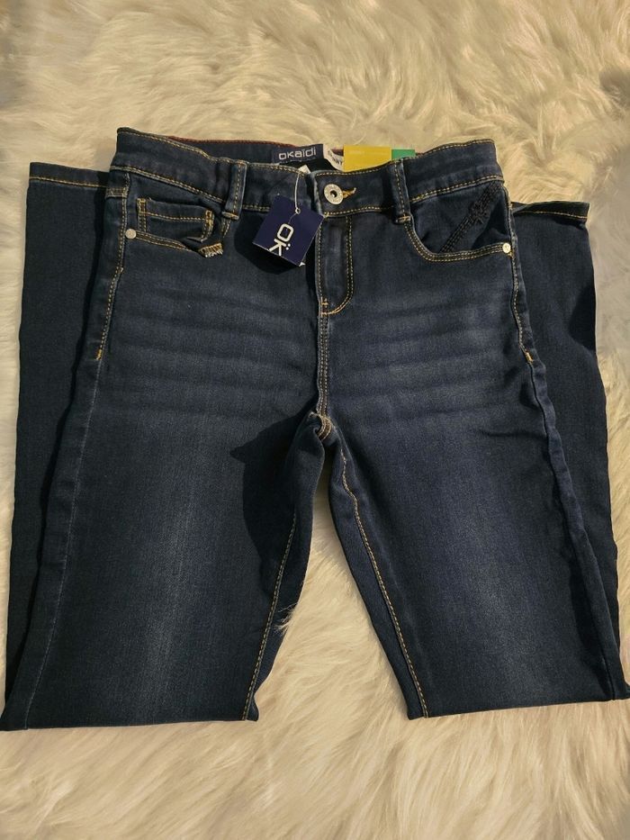 NEUF (non porté)🏷🥰🩷😍  superbe Jeans skinny 10 ans fille ⚘️ - photo numéro 2