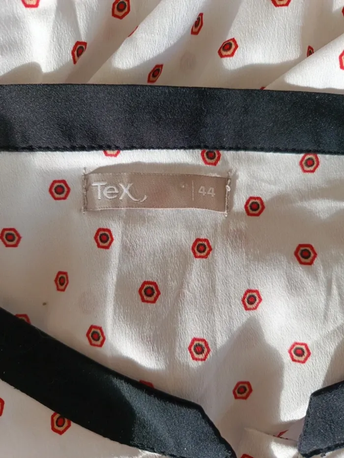 Blouse manches longues légère blanche a motif Tex taille 44 - photo numéro 4