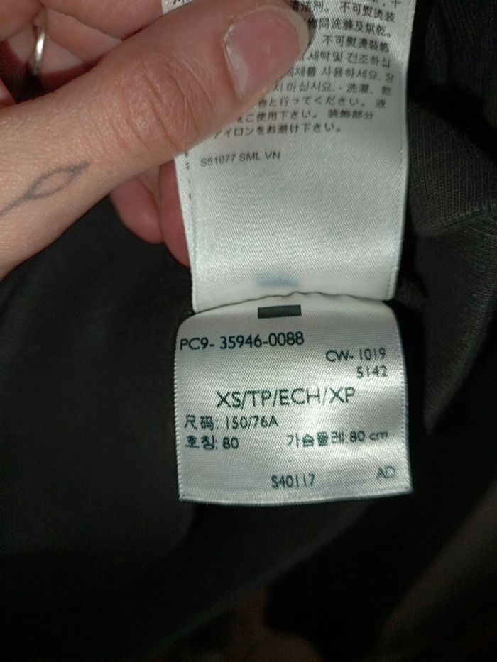 Sweat a capuche - photo numéro 4