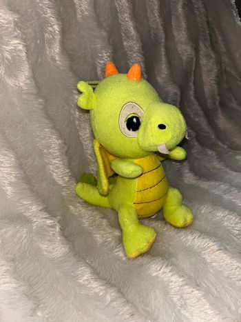 Peluche dinosaure