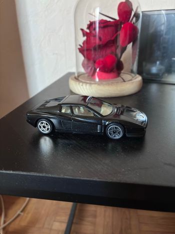 Voiture miniature Ferrari