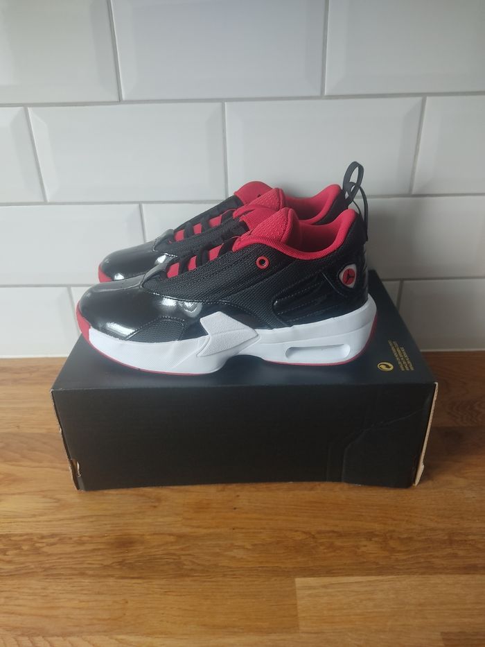 Baskets Jordan max aura 6 T 38 - photo numéro 2