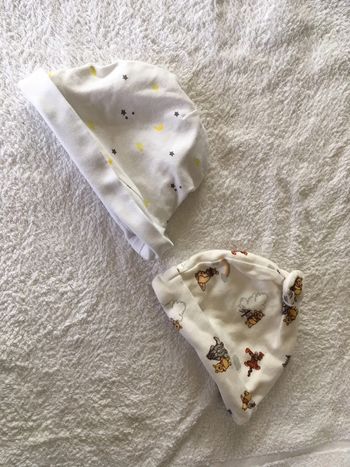 Lot bonnets naissance