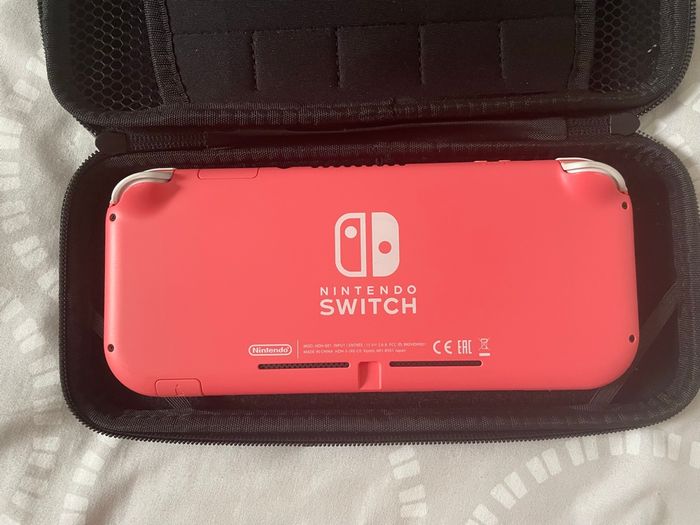 Switch lite rose + Mario - photo numéro 5