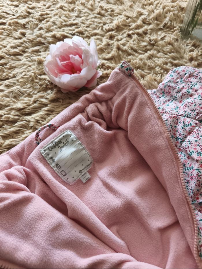 Veste fille fleurs Vertbaudet neuve 6 ans - photo numéro 3