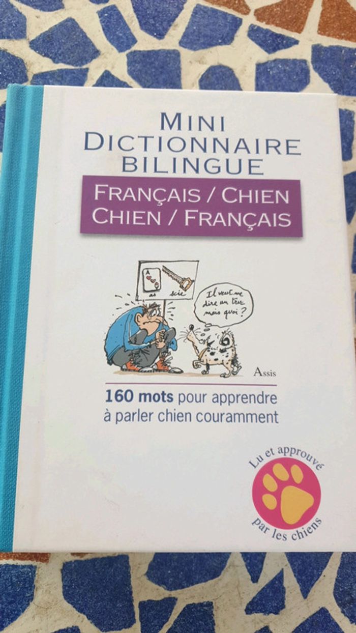 Mini dictionnaire bilingue français/chien