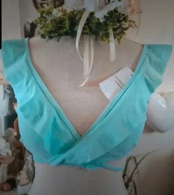 Maillot de bain 2 pièces vert amande Women Only Taille M Neuf