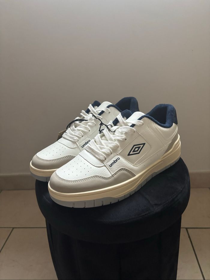 Baskets Umbro - photo numéro 4