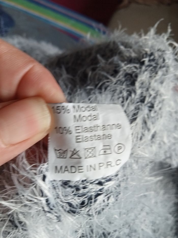 Pull taille 14/16ans - photo numéro 7