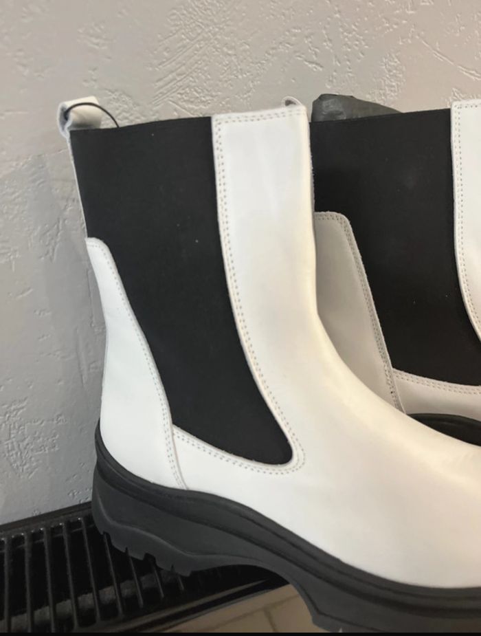 Boots ZIGN neuves avec étiquettes - photo numéro 2