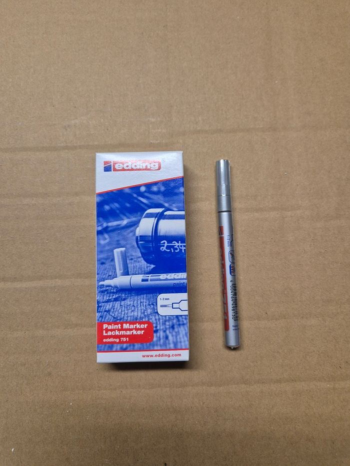 Boite 10 marqueurs peintures argent Edding 751