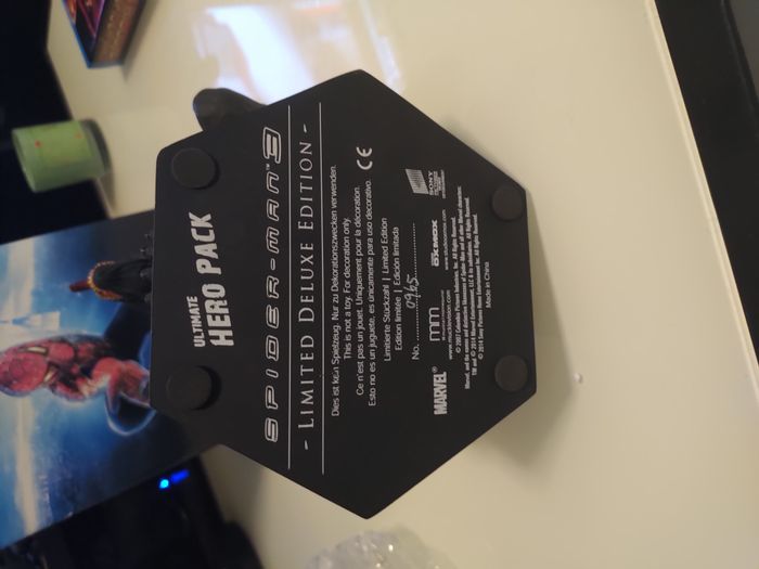 Spiderman trilogie collector blu-ray figurine venom - photo numéro 7