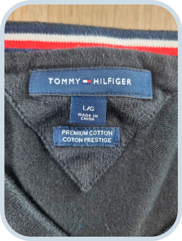 Pull col en V Tommy Hilfiger noir " Prenium Cotton " Homme Taille M - photo numéro 2
