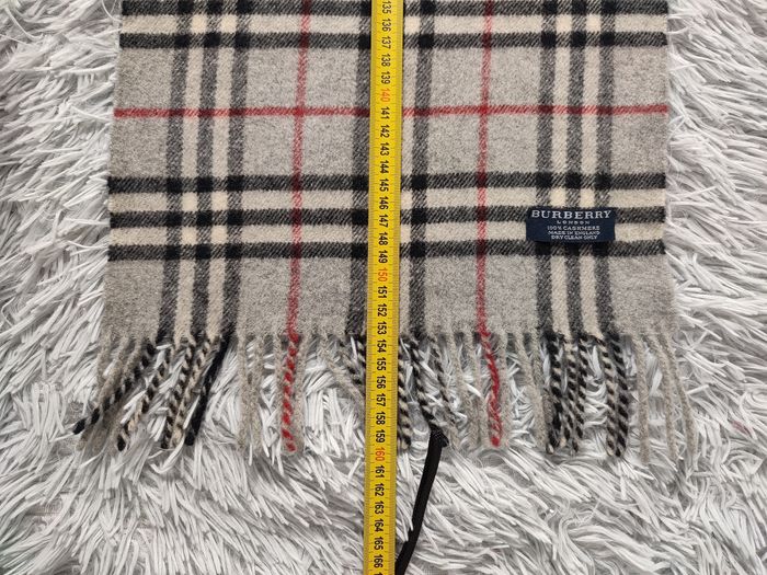 Écharpe Burberry vintage excellent état 100% cachemire - photo numéro 4