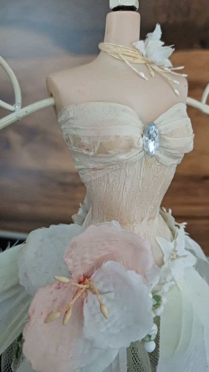 Porte-bijoux buste femme - photo numéro 3