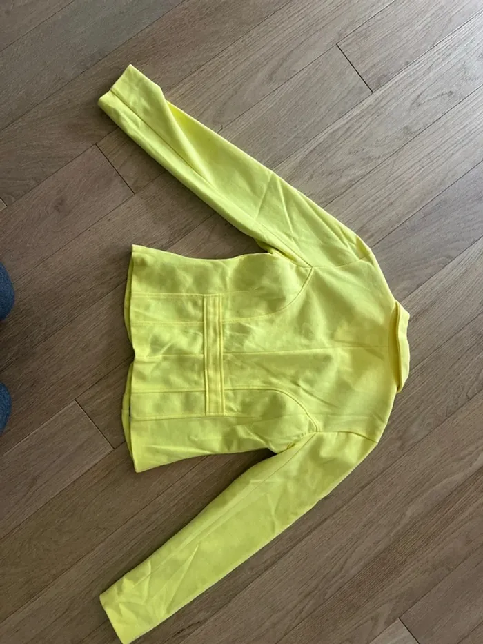 Vends veste jaune 158cm miss reporter très bon état - photo numéro 7