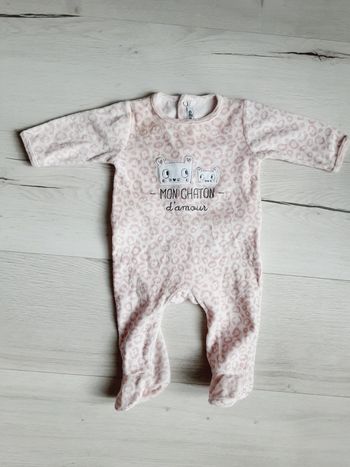 Vêtement fille pyjama velours rose Chat chaton Gémo 3 mois