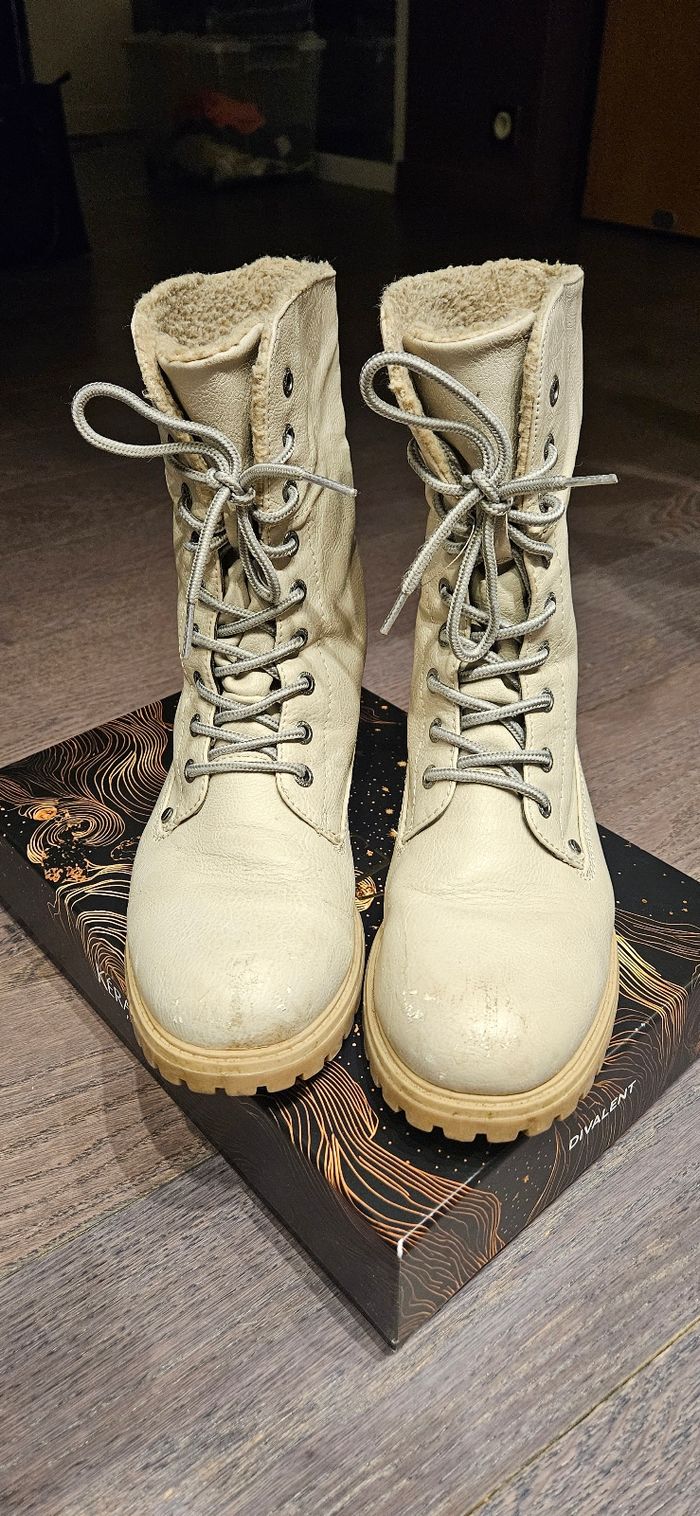 Bottes d'hiver en cuir - Taille 39 - photo numéro 3