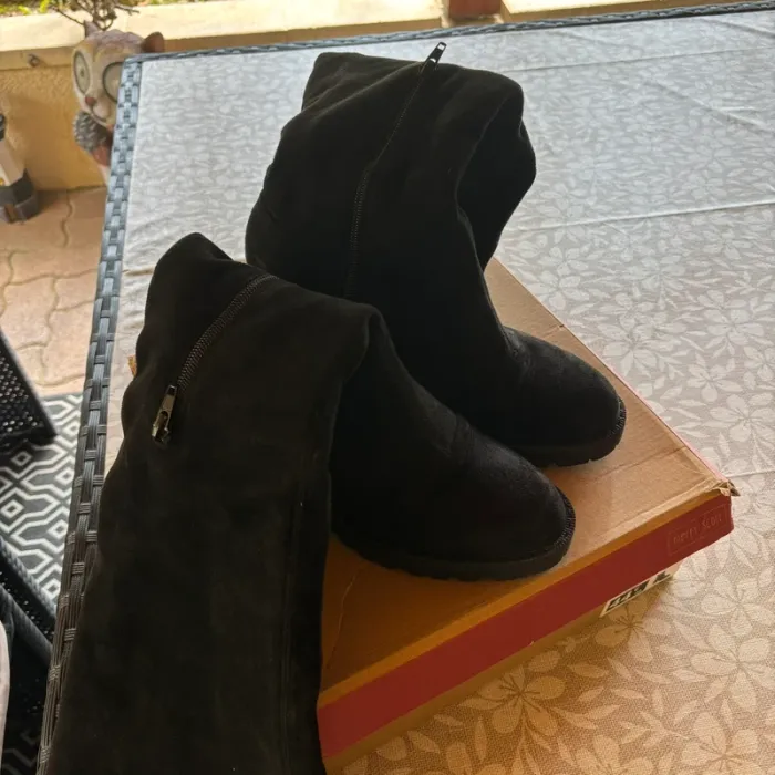 Bottes hautes noires à talon – Taille 40 - photo numéro 4