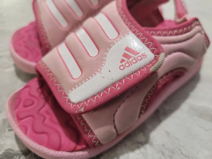 Sandals adidas taille 21 - photo numéro 3
