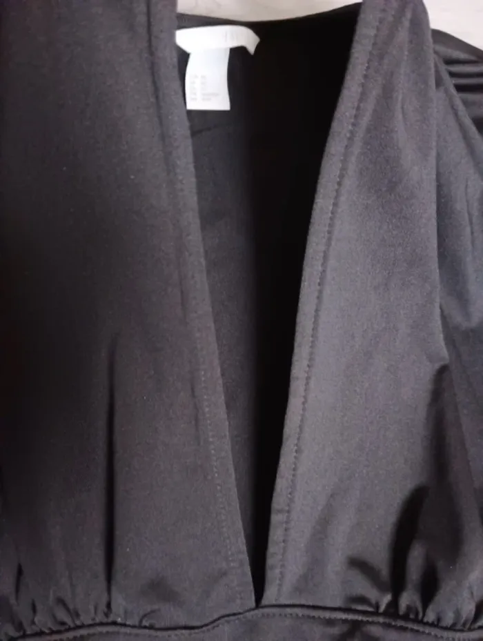 Body noir décolleté sexy taille XS H&M - photo numéro 3
