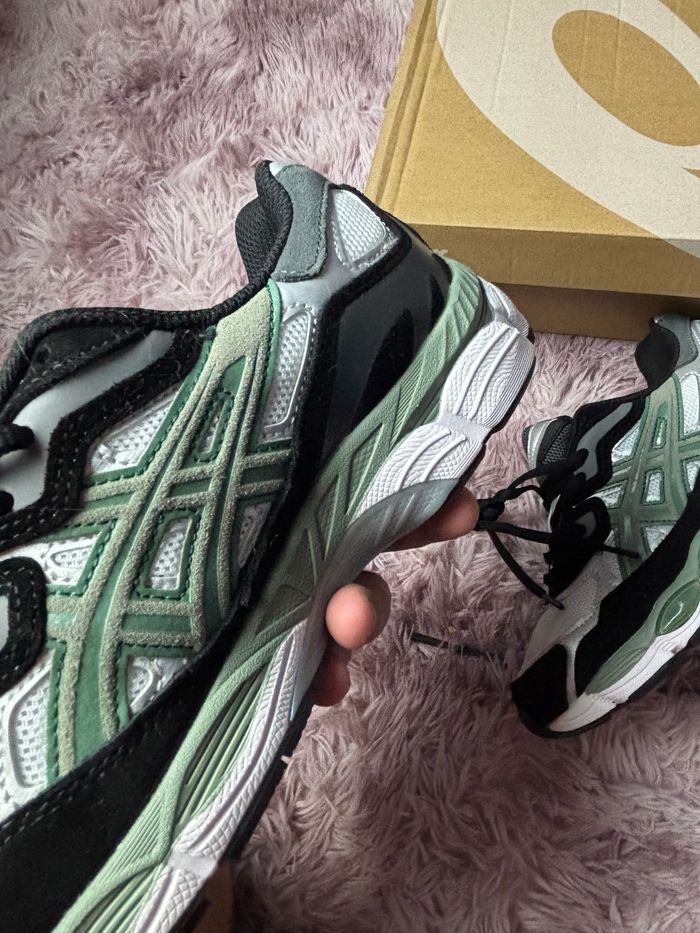 Asics gel NYC blanc noir et vert neuf taille 39 - photo numéro 5