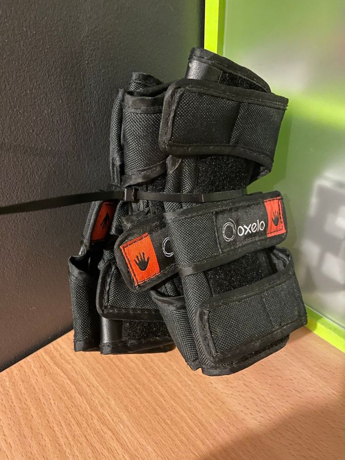 Lot de protections pour rollers/ patins à roulettes  et skateboard enfants - photo numéro 2