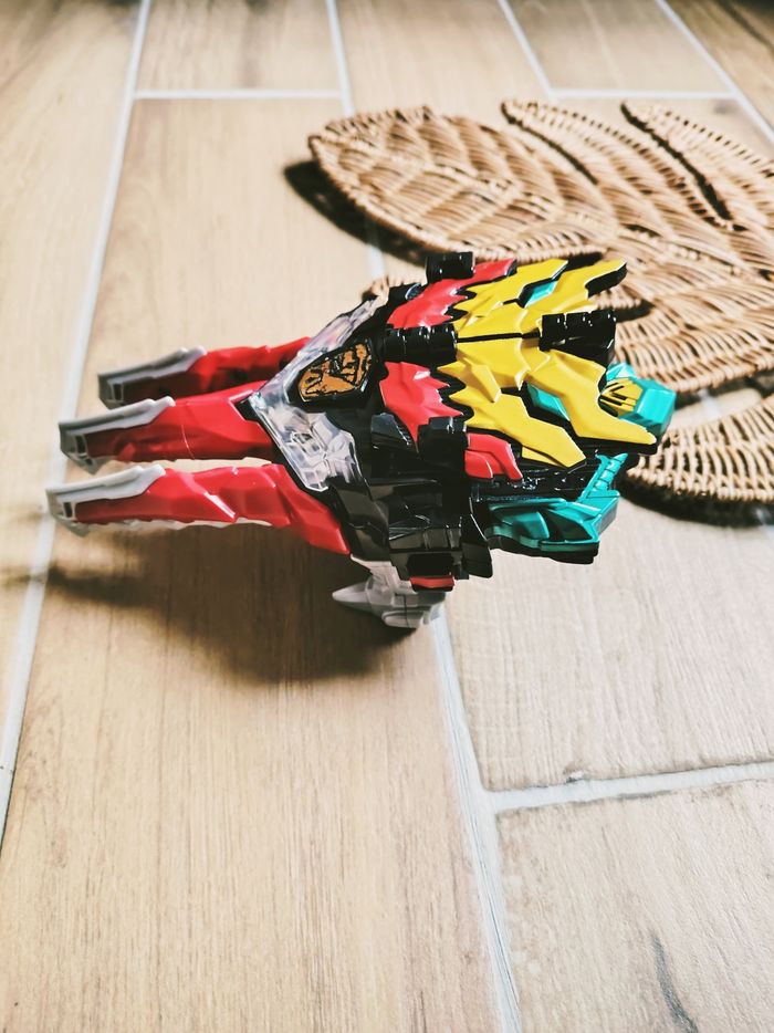 🙅Power rangers dino fury dino Knight morpher/ griffe Non électronique - photo numéro 4