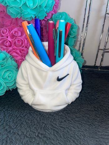 Pot à crayon en forme de Sweat à capuche Nike 