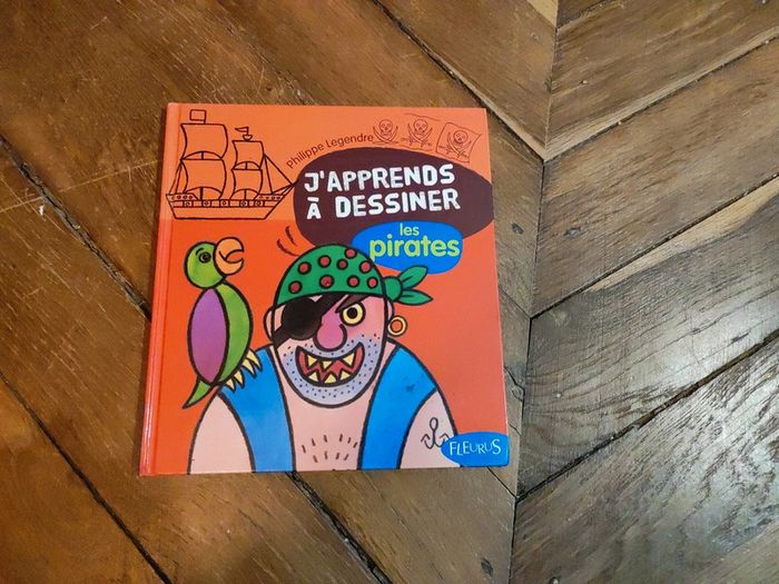 J'apprends à dessiner les pirates.