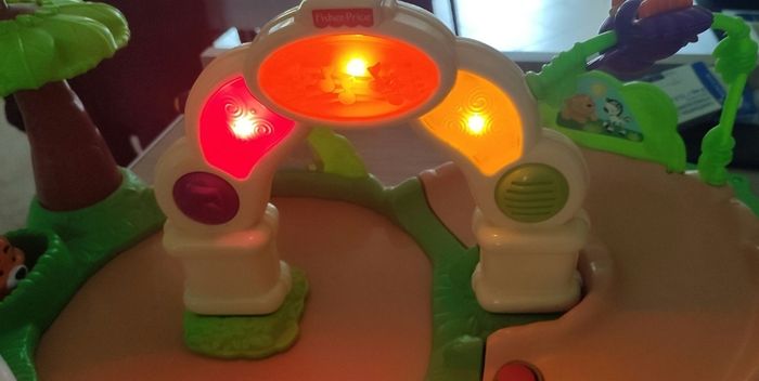 Fisher price jeu manege des animaux - photo numéro 3