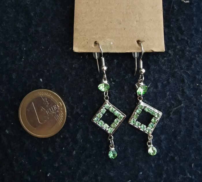 Boucles d'oreilles à strass - photo numéro 2