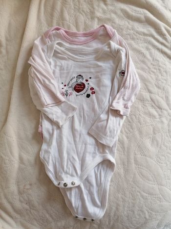 Lot de 2 bodies t. 6mois