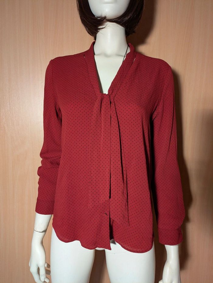 Blouse manche longue rouge poid et neuf zara
