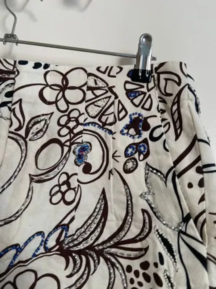 Short taille haute blanc avec perles Zara Taille M - photo numéro 3