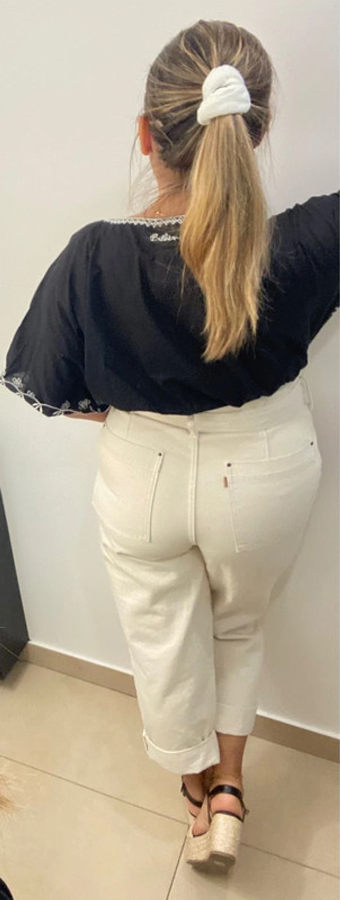 Blouse brodée col v taille M - photo numéro 9