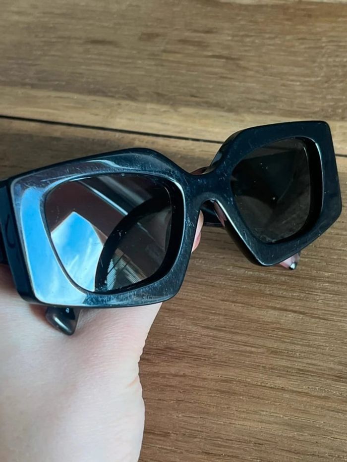 Lunettes de soleil Prada - photo numéro 9