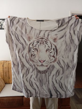 Tee shirt