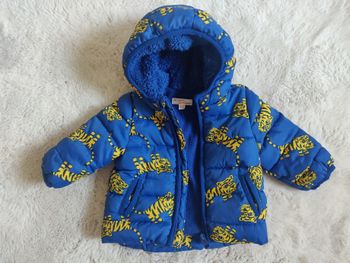 Doudoune bleu à motifs avec capuche