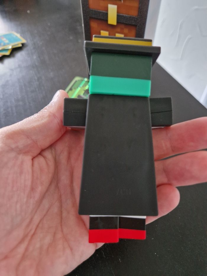 Figurine minecraft McDonald's - photo numéro 3