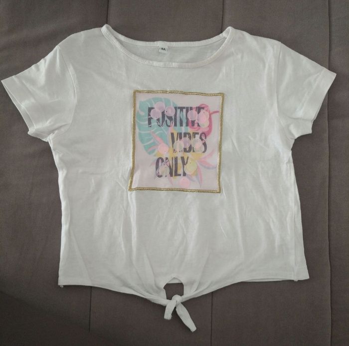 🌷Beau t-shirt 8 ans 🌷