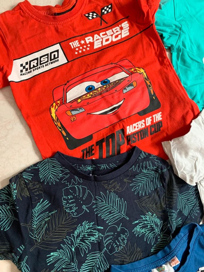 9 T-shirts 1 polo 4ans - photo numéro 3